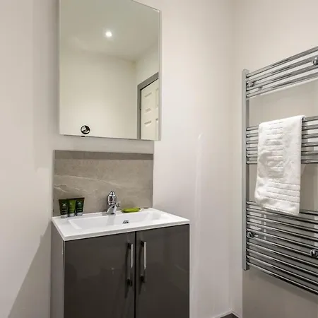 Lovely Compact 1 Bed In