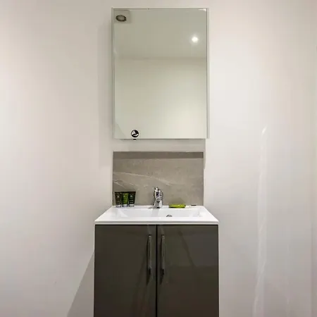 Lovely Compact 1 Bed In