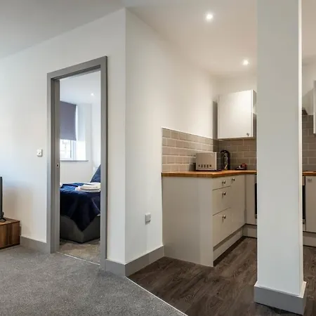 Lovely Compact 1 Bed In *