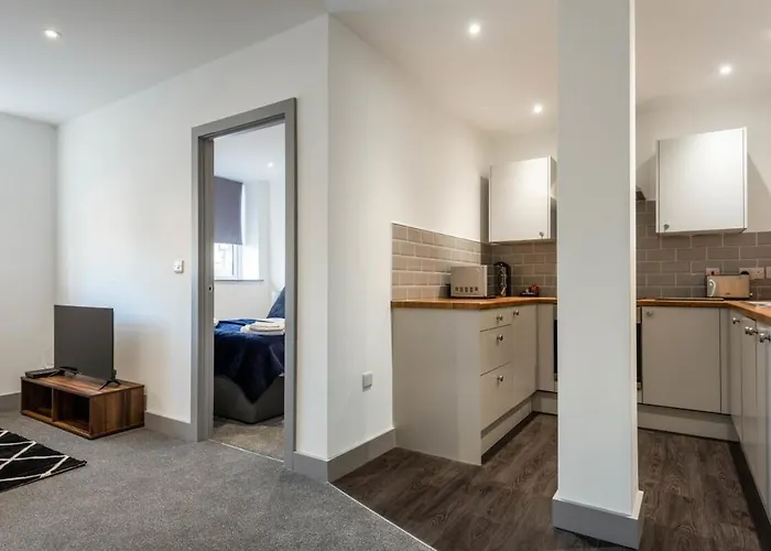 Lovely Compact 1 Bed In *